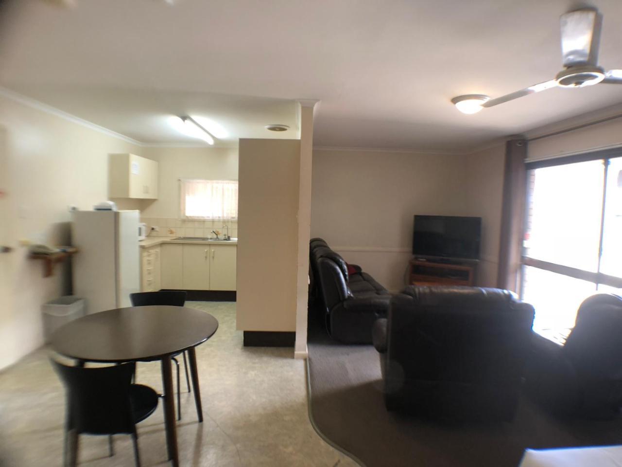 Jacaranda Place Motor Inn Toowoomba Εξωτερικό φωτογραφία